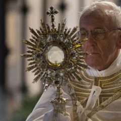 Papa Francesco. Un Miracolo Eucaristico in Argentina!