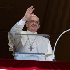 Papa Francesco : invocare la pace per i responsabili delle Nazioni