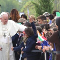 Papa Francesco ad Asti: no al contagio letale dell’indifferenza