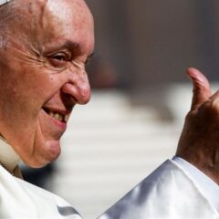 Papa Francesco per i 10 anni di pontificato: in regalo vorrei la pace