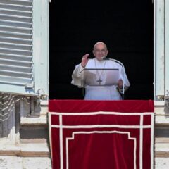 Papa Francesco al Te Deum: Roma sia città della speranza